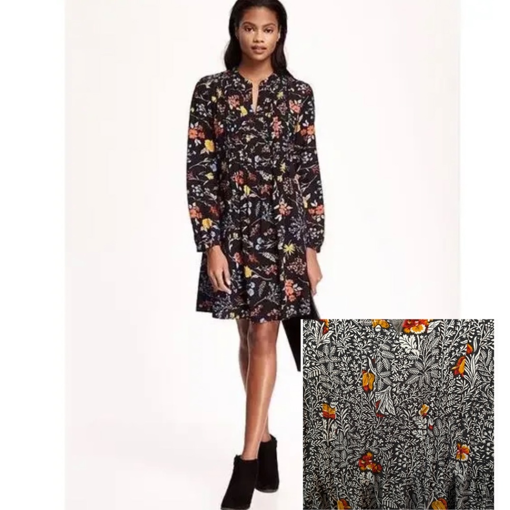 Old Navy Pintuck Long Sleeve Floral Pleated Dress